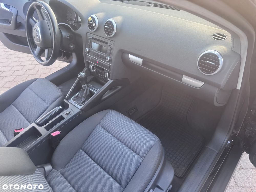 Audi A3 Sportback - 3