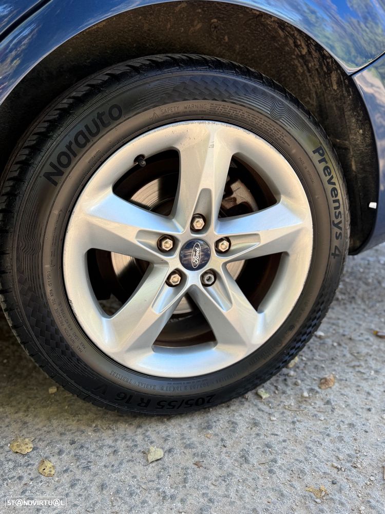 Ford Focus SW 1.6 TDCi Titanium - 14