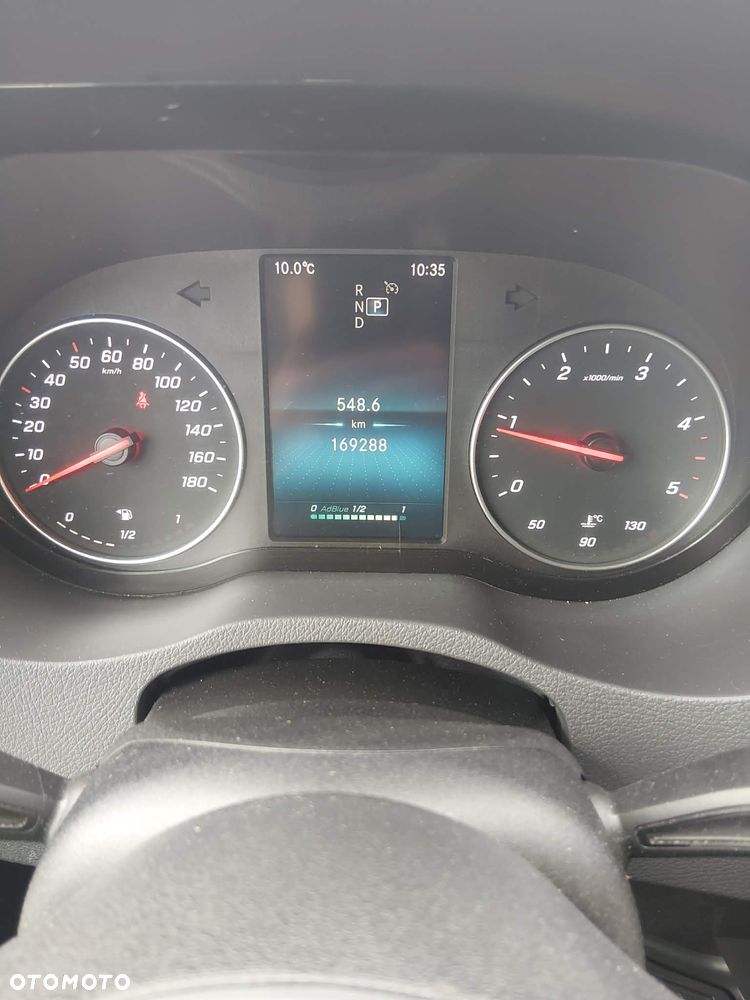 Mercedes-Benz SPRINTER - 10