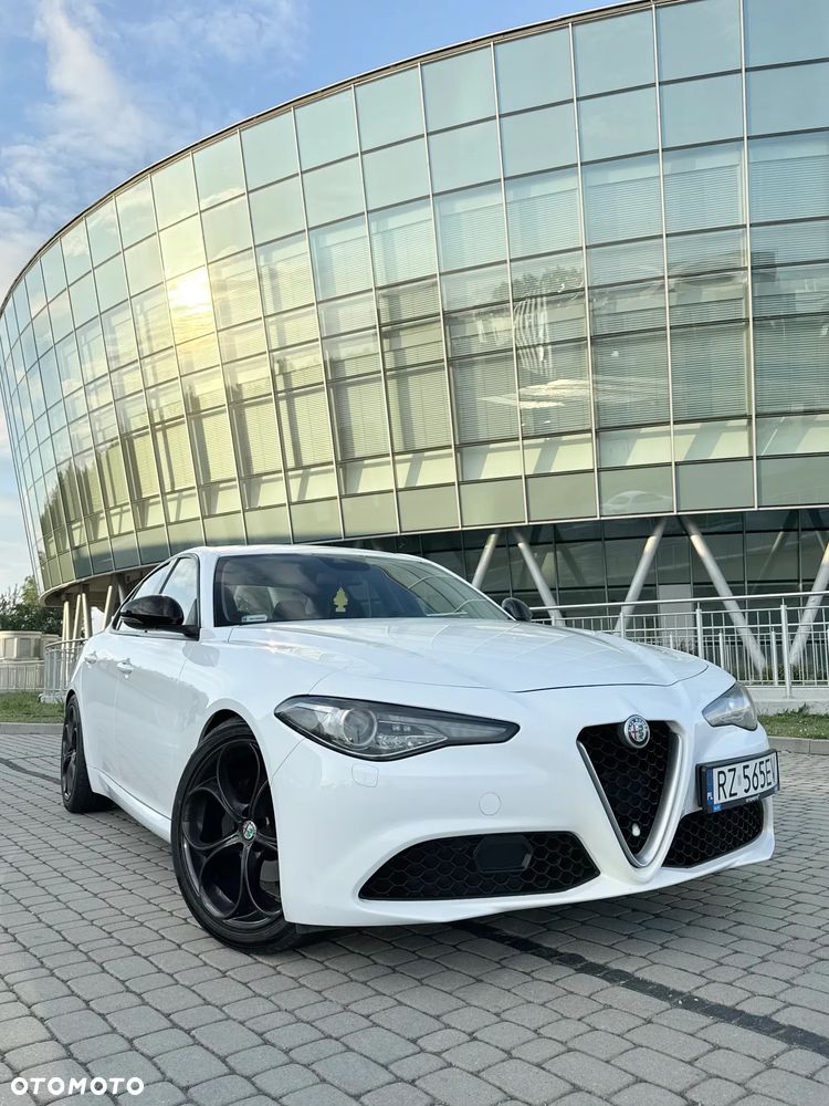 Alfa Romeo Giulia 2.0 Turbo Veloce - 2