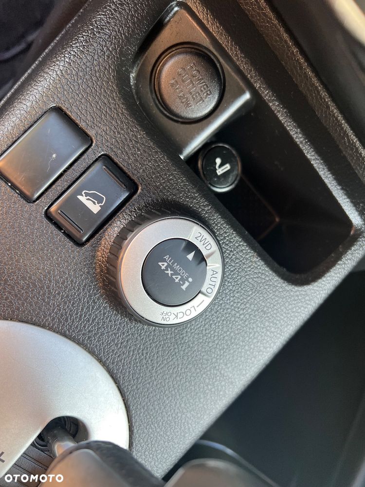 Nissan X-Trail 2.0 dCi 4x4 DPF Automatik SE - 22