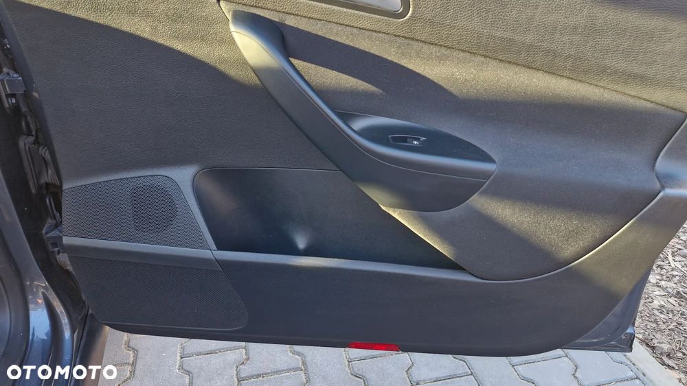 Volkswagen Passat 2.0 TDI DPF Sportline - 30