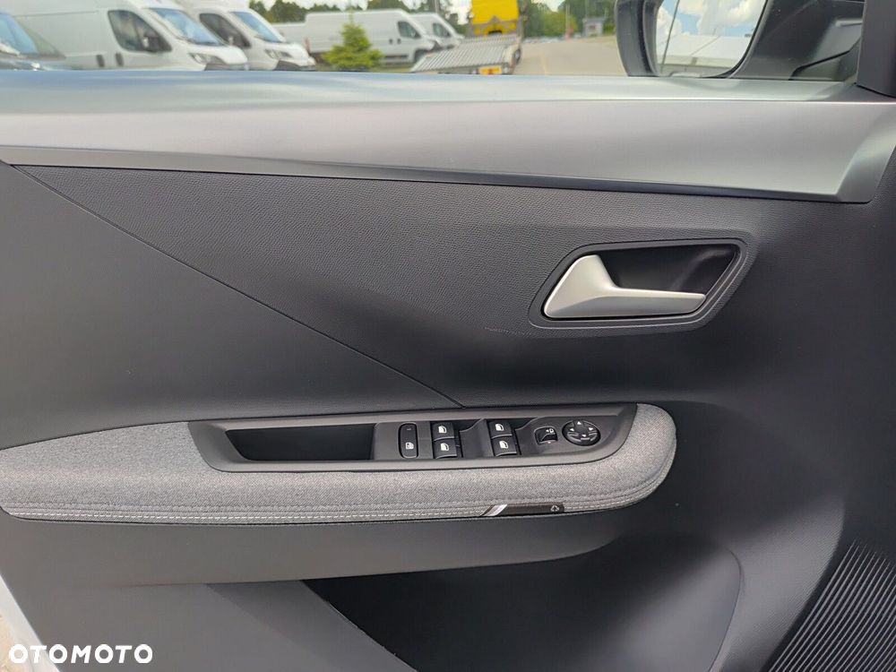 Opel Frontera - 16