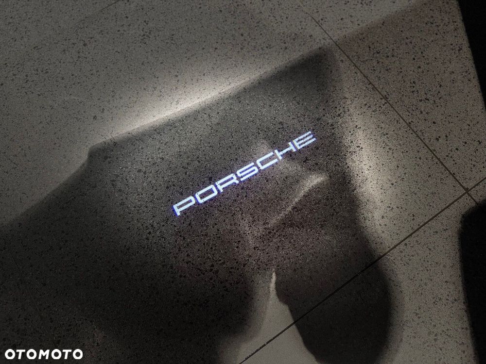 Porsche Cayenne - 33