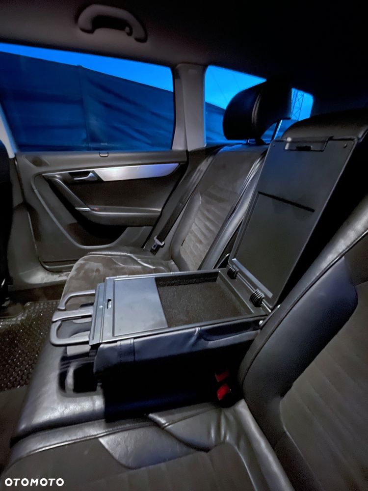 Volkswagen Passat Variant 2.0 TSI Highline - 16