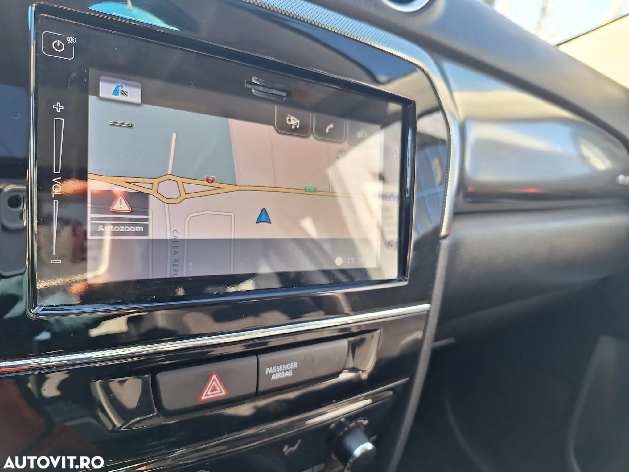 Suzuki Vitara 1.4 Boosterjet AllGrip MHEV Luxus - 13
