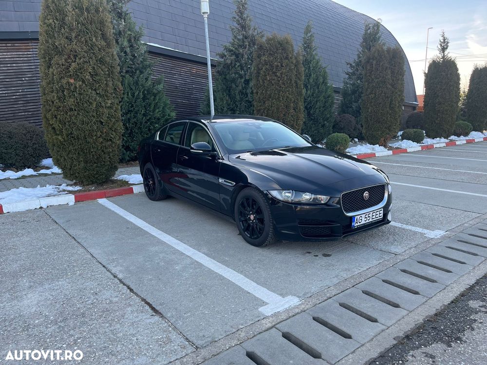 Jaguar XE - 7