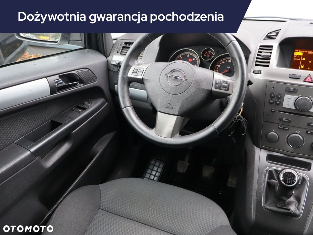 Opel Zafira - 9