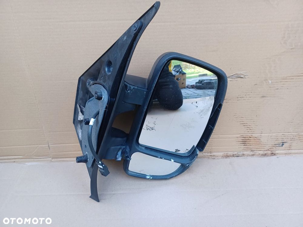 LUSTERKO PRAWE 9PIN RENAULT MASTER III - 1