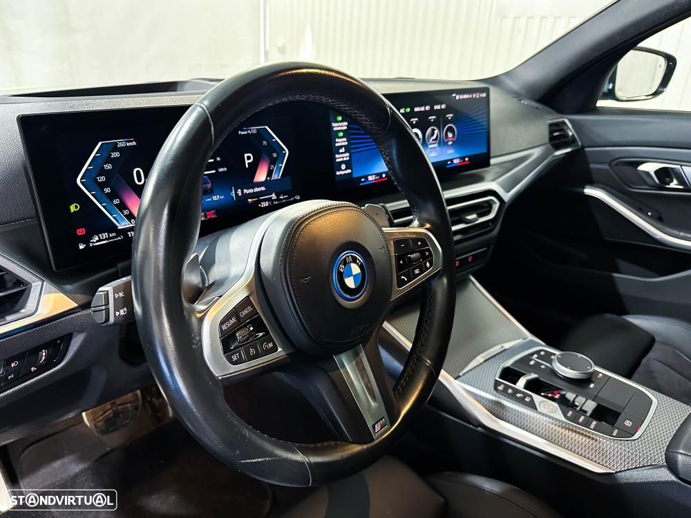 BMW 330 e Pack 50 anos M Auto - 19