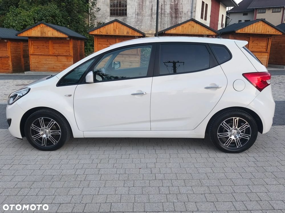 Hyundai ix20 1.4 Premium blue - 14