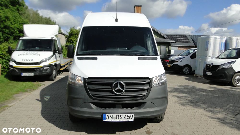 Mercedes-Benz SPRINTER - 2