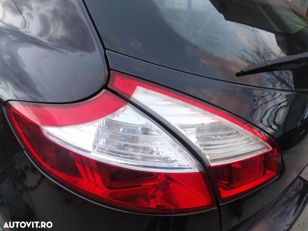 Lămpi/lampă spate haion/aripă spate Renault Megane 3 heizbac 1,5 dci - 2