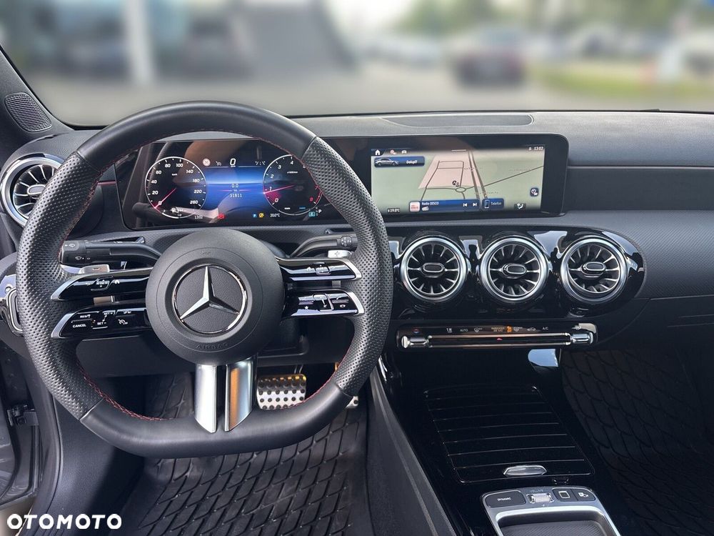 Mercedes-Benz Klasa A 200 AMG Line 7G-DCT - 13