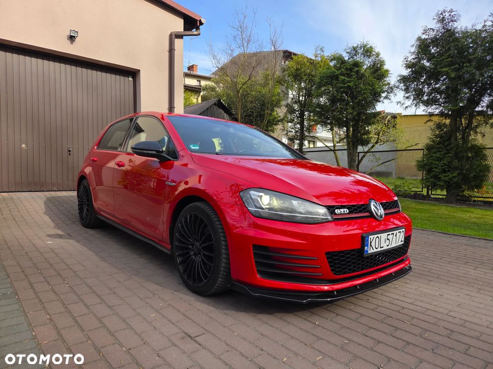 Volkswagen Golf 2.0 TDI BMT GTD - 6