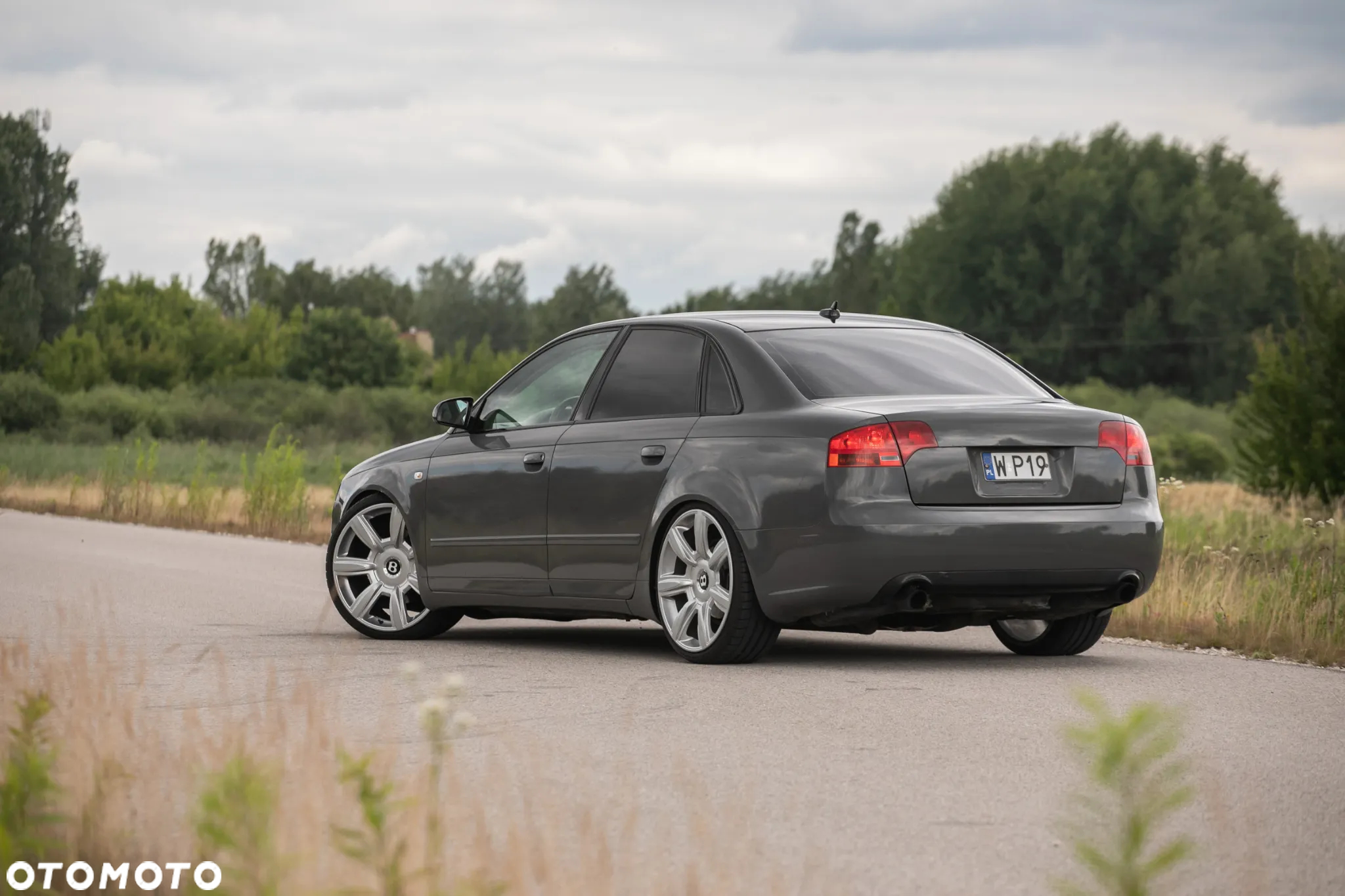 Audi A4 2.0T FSI Quattro - 4