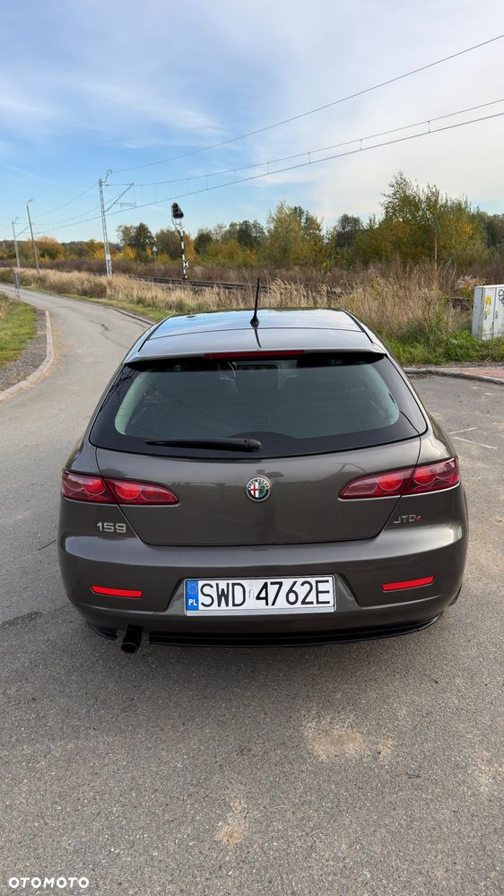 Alfa Romeo 159 1.9 JTDM 16V DPF Distinctive - 7