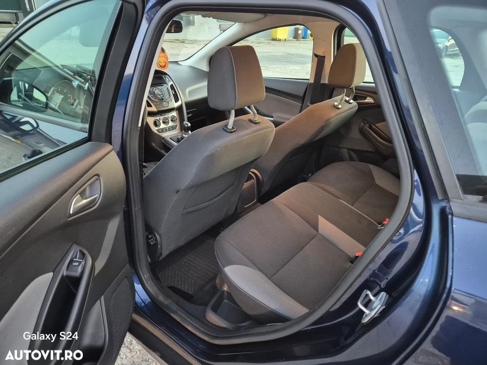 Ford Focus 1.6 TDCI DPF Sport - 8