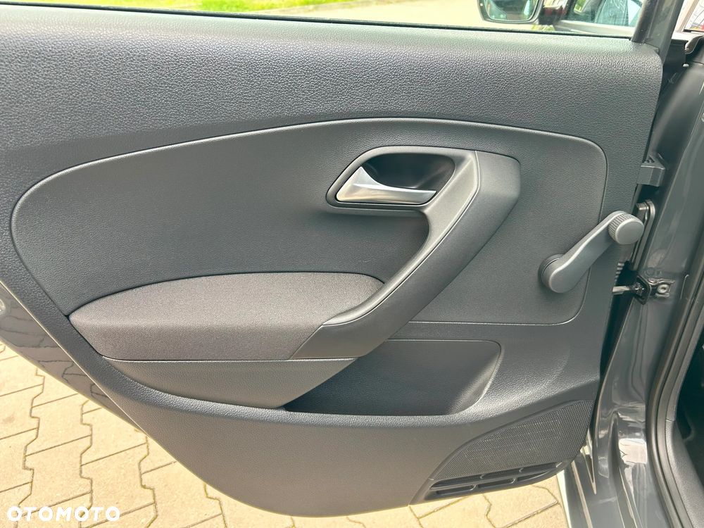 Volkswagen Polo - 28