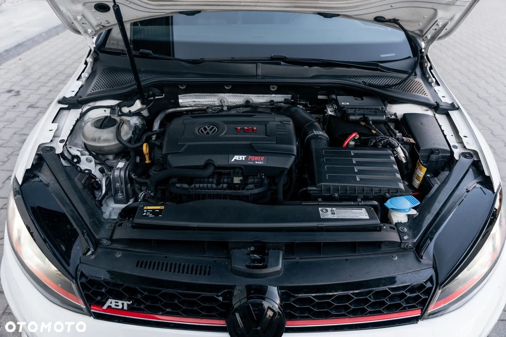 Volkswagen Golf GTI (BlueMotion Technology) DSG Performance - 27