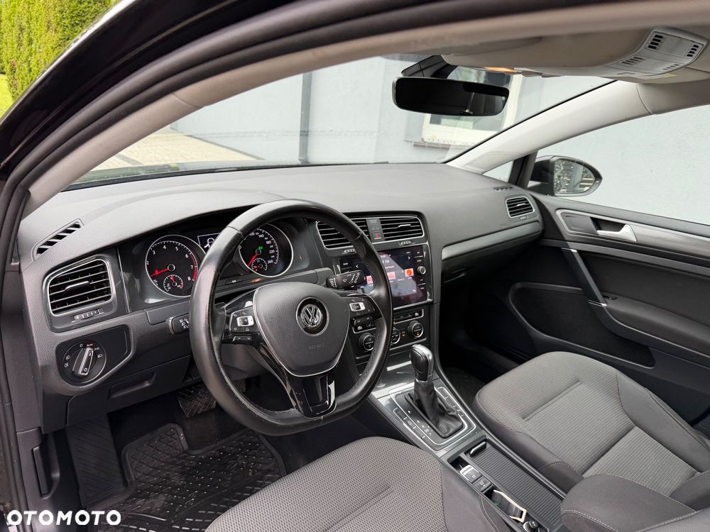 Volkswagen Golf 1.5 TSI BlueMotion ACT DSG Highline - 10