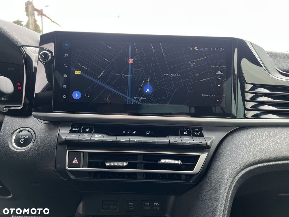 Toyota Camry - 12
