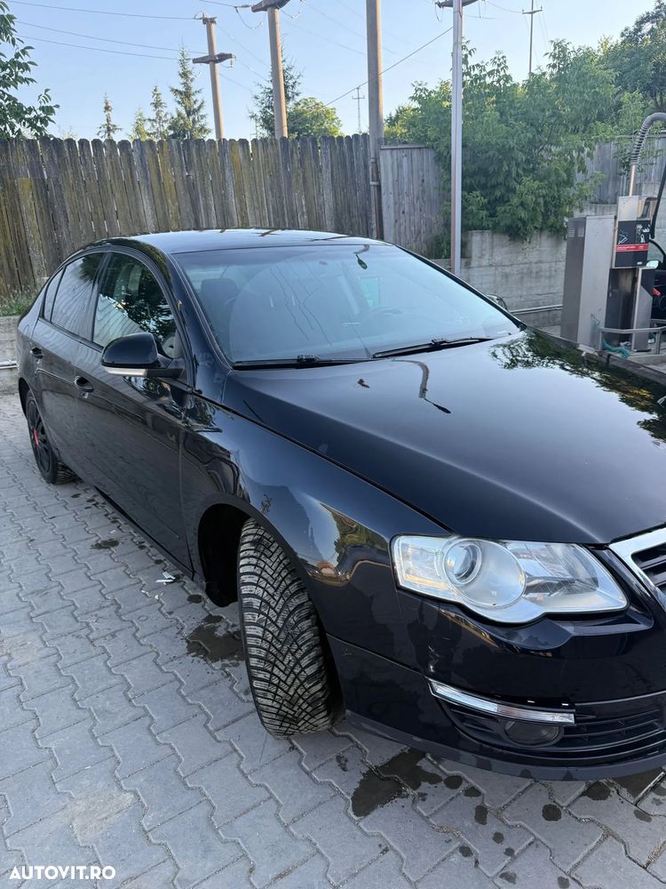 Volkswagen Passat - 2