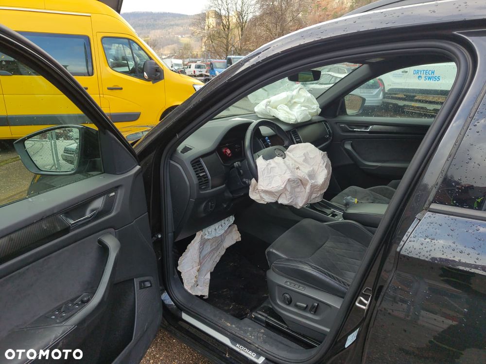 Skoda Kodiaq 2.0 TSI 4x4 DSG Sportline - 11