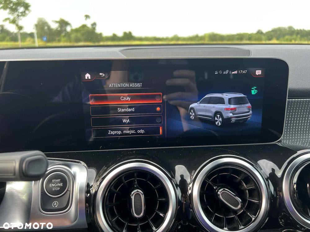 Mercedes-Benz GLB 200 d Progressive 8G-DCT - 26