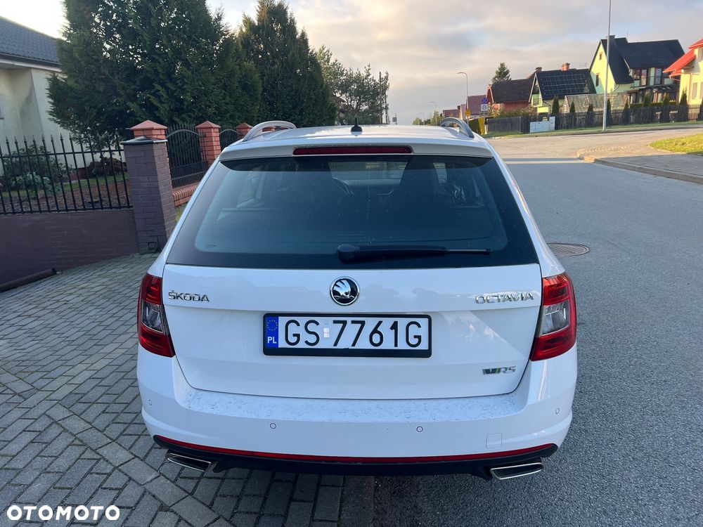 Skoda Octavia 2.0 TDI RS DSG - 3
