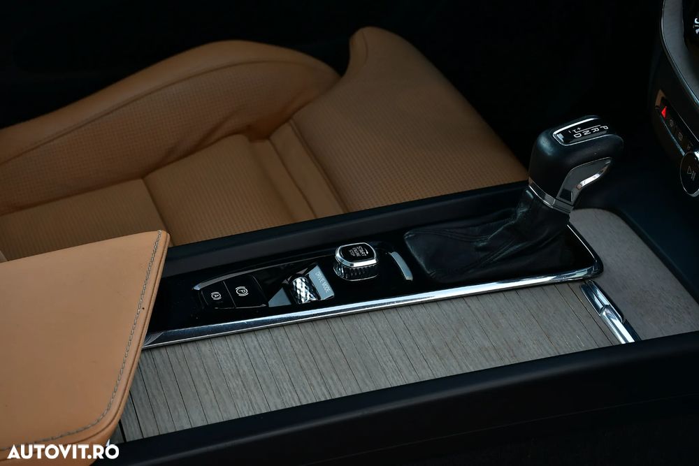 Volvo XC 60 B5 D AWD Geartronic Inscription - 21