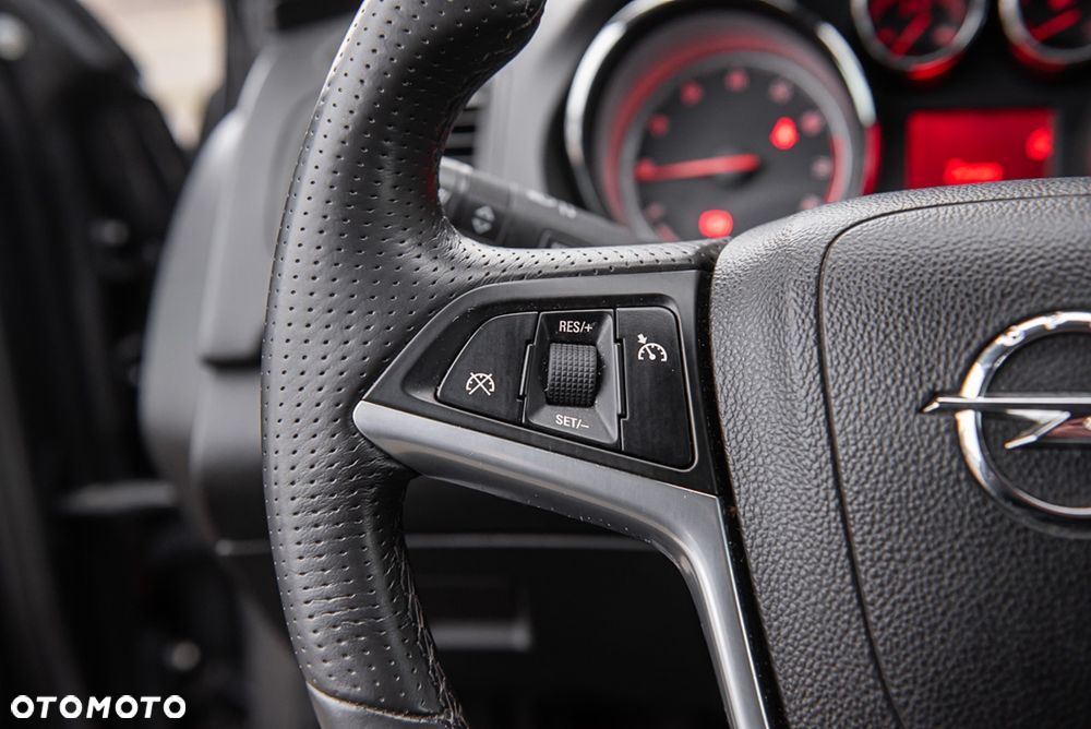 Opel Insignia 2.0 T Sport - 21