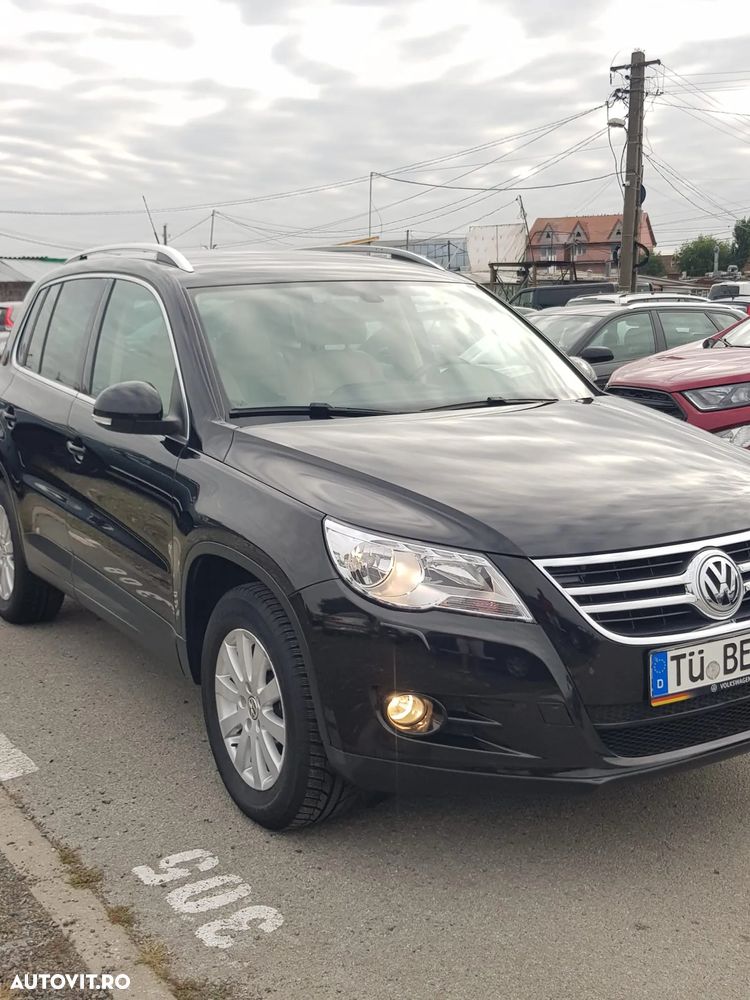 Volkswagen Tiguan - 2