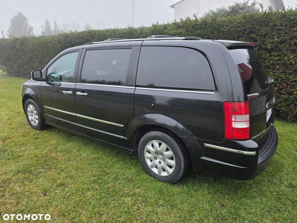 Chrysler Grand Voyager 2.8 CRD Limited - 3