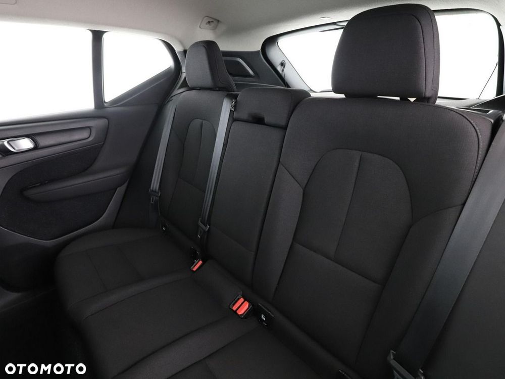 Volvo XC 40 D3 SCR Momentum Core - 18
