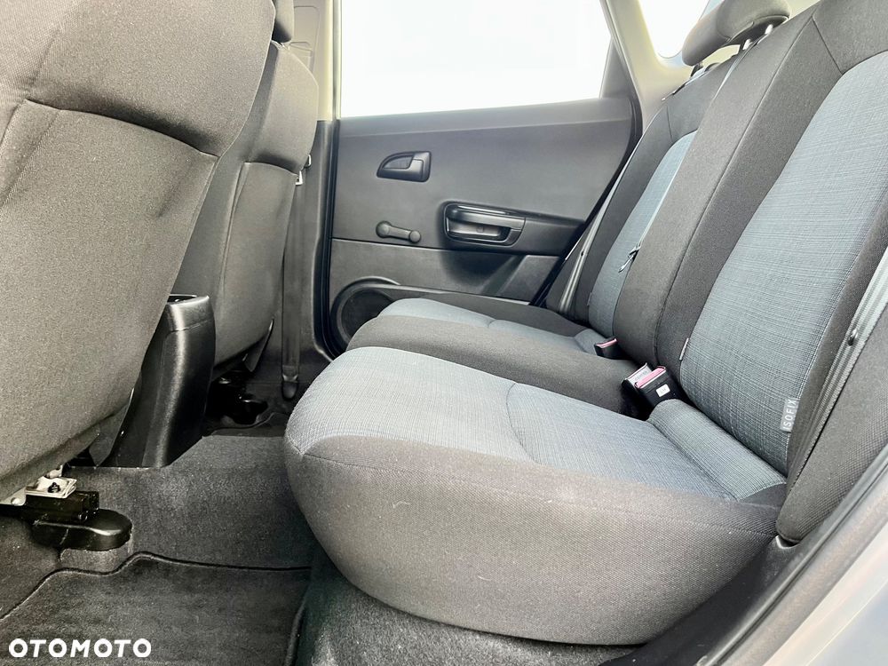 Kia Ceed 1.4 CVVT Attract - 12