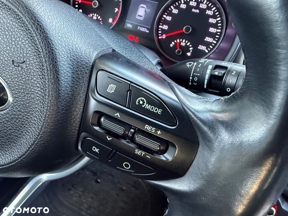 Kia Rio 1.0 T-GDI 100 Dream-Team Edition - 11