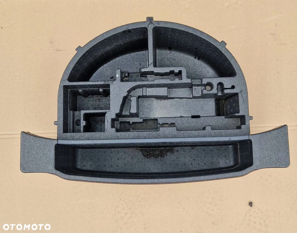 STYROPIAN WKŁAD BAGAŻNIKA VW E-UP ORYGINAŁ - 1