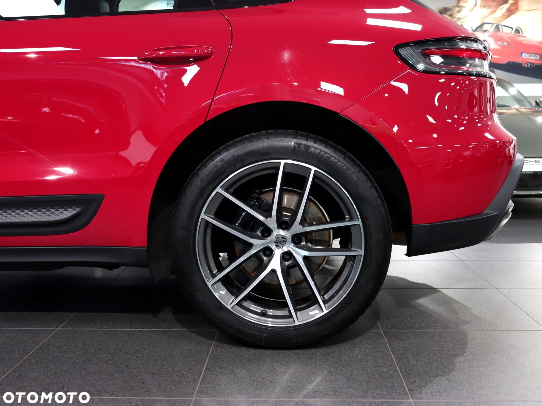 Porsche Macan Standard - 12