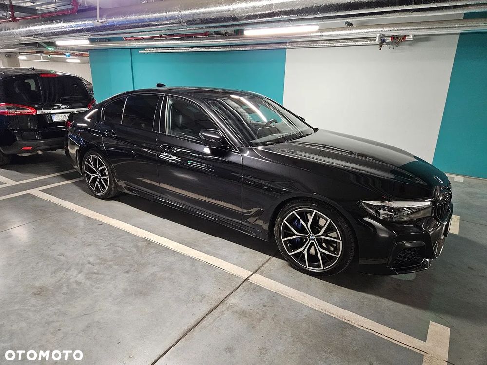 BMW Seria 5 M550i xDrive - 2