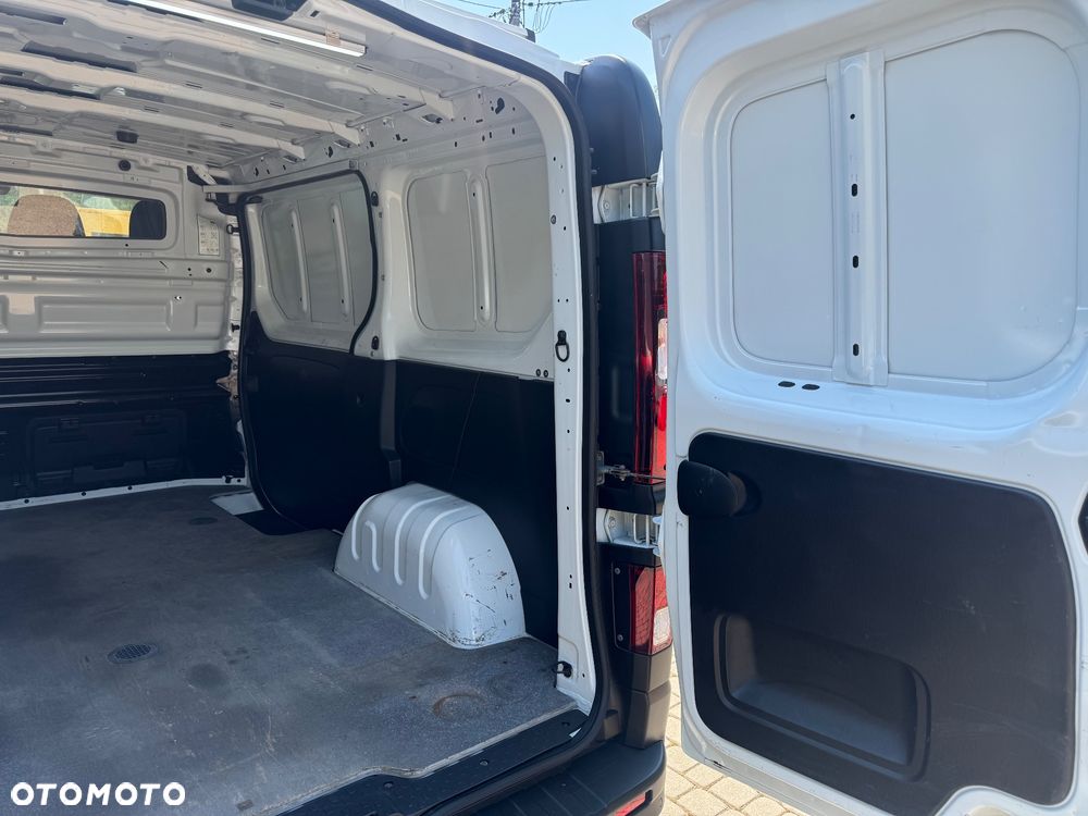 Renault Trafic - 12