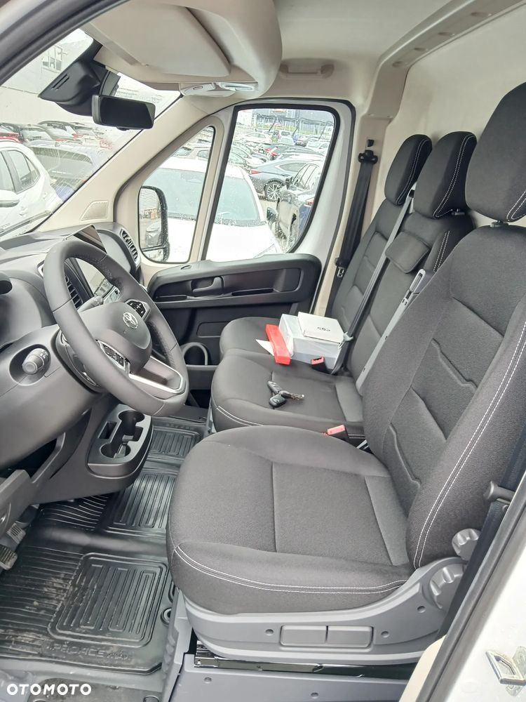 Toyota Proace MAX - 11