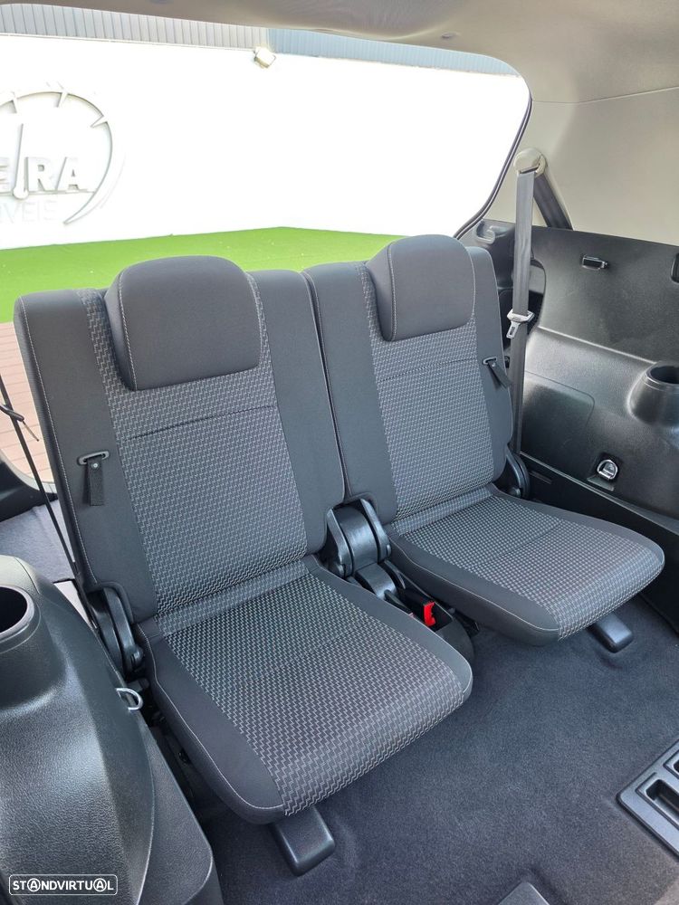 Toyota Verso 1.6 D-4D Comfort - 37