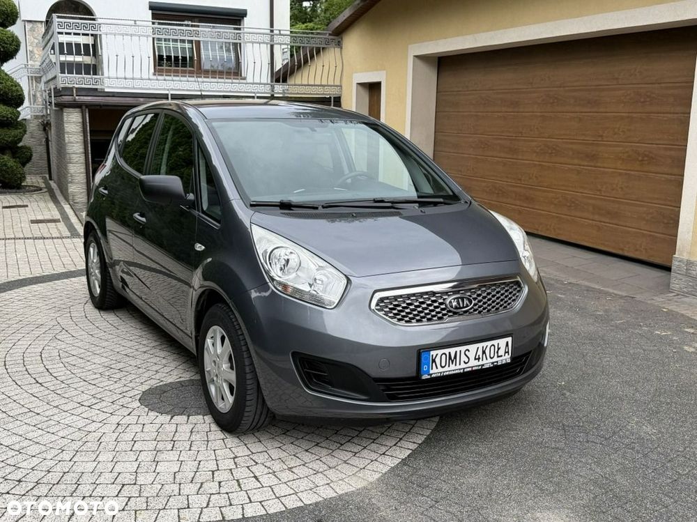 Kia Venga - 8