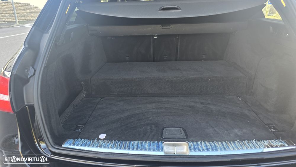 Mercedes-Benz E 300 de AMG Line - 20