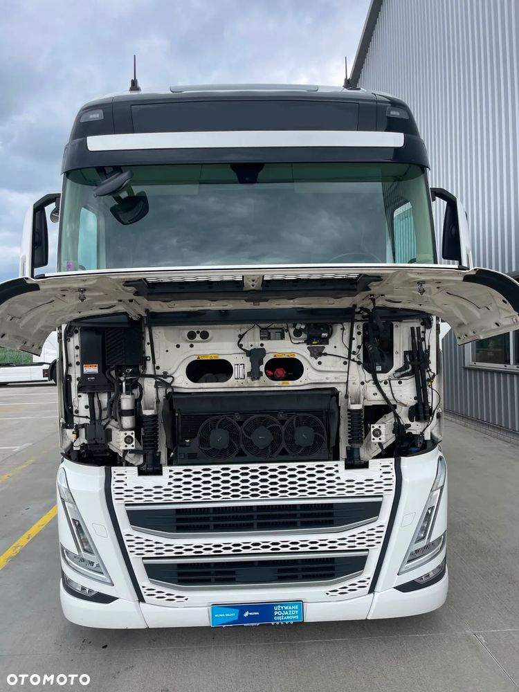 Volvo FH 460 XL 6x2 I-SAVE - 4