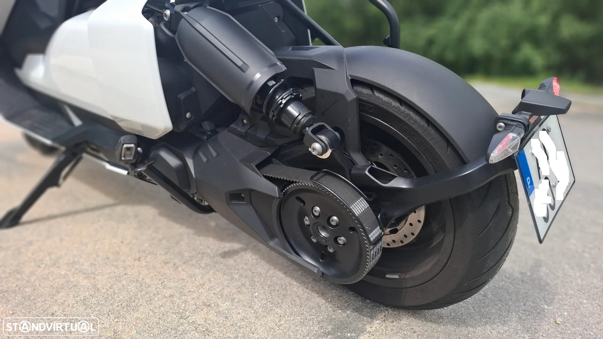 BMW CE 04 - 13
