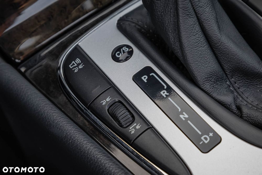 Mercedes-Benz Klasa E 500 4-Matic T Avantgarde - 18