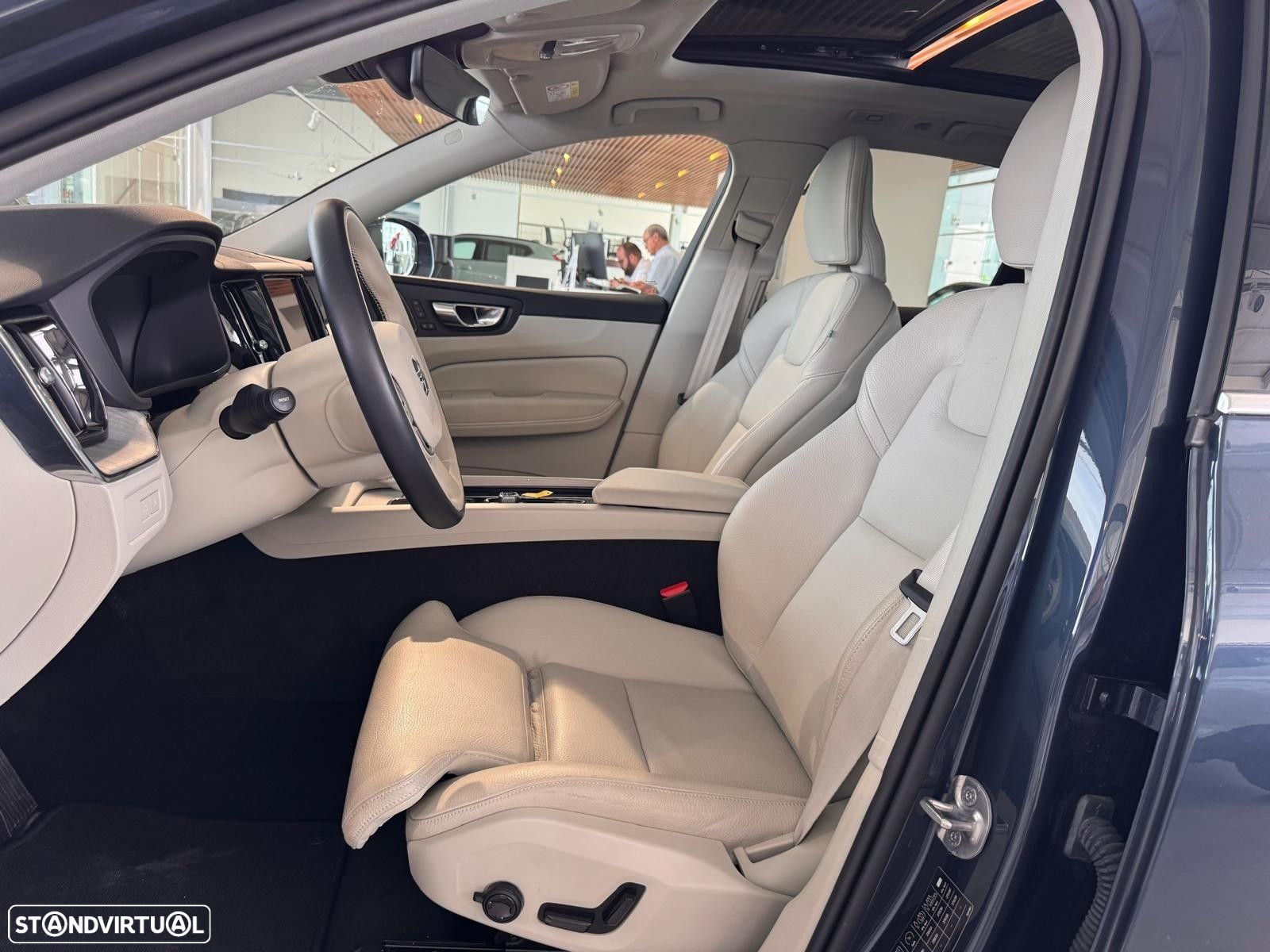 Volvo XC 60 - 4