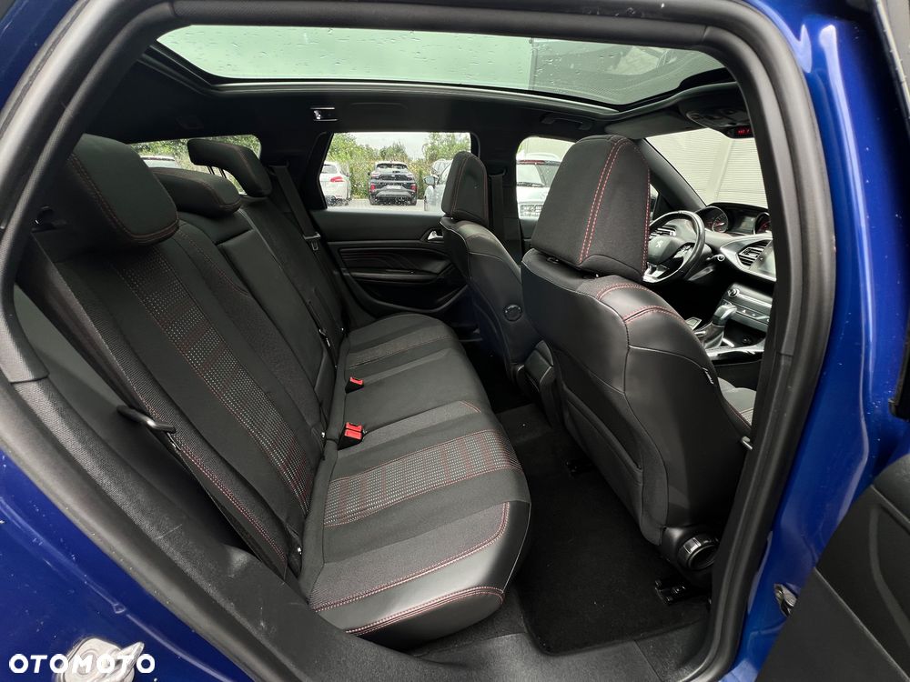 Peugeot 308 PureTech 130 EAT6 Stop & Start GT-Line Edition - 28